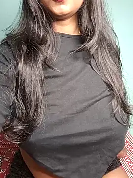 Snapshot of Ishu_Lovee chatting on 9, 11, 2025 Ishu Lovee online show from 9, 11, 2025