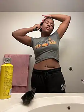 Snapshot of Tu_GataLinda chatting on 21, 10, 2025 Tu GataLinda online show from 21, 10, 2025