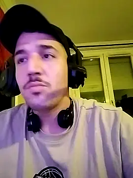 JuicyBigcockxh online show from 4, 3, 2026