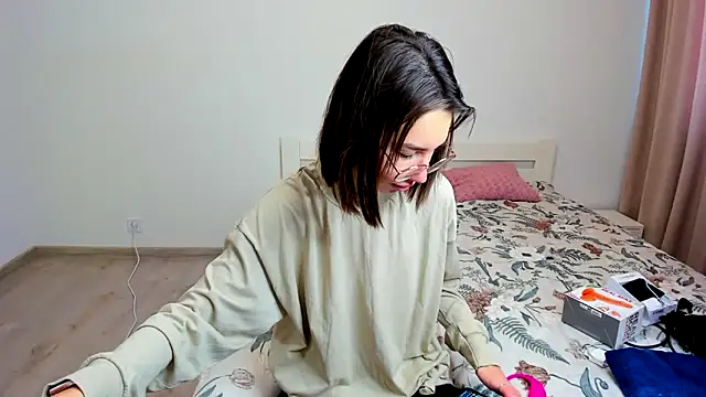 marylips online show from 2, 2, 2026