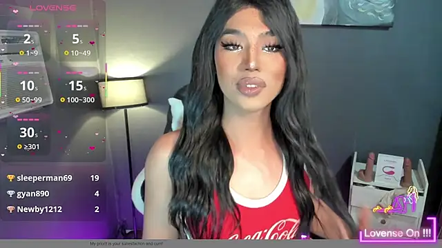 Snapshot of SexGoddess_Seraphina chatting on 19, 10, 2025 SexGoddess Seraphina online show from 19, 10, 2025