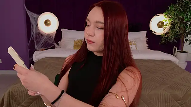 Snapshot of NoraHaynes chatting on 2, 11, 2025 NoraHaynes online show from 2, 11, 2025