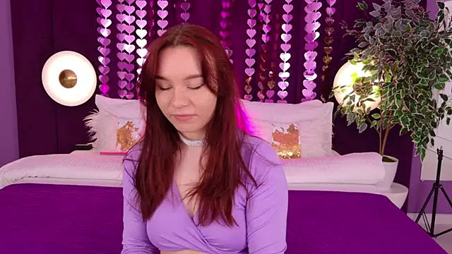 Snapshot of NoraHaynes chatting on 5, 4, 2026 NoraHaynes online show from 5, 4, 2026