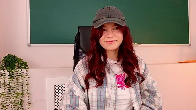 Snapshot of NoraHaynes chatting on 19, 6, 2026 NoraHaynes online show from 19, 6, 2026