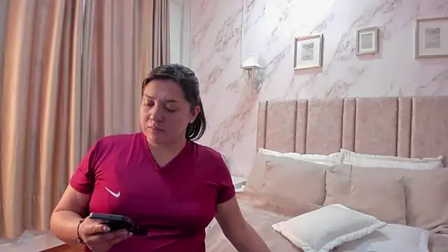 Paula And online show from 19, 10, 2025