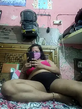 Snapshot of shalubhabhi69 chatting on 2, 10, 2025 shalubhabhi69 online show from 2, 10, 2025