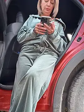 Snapshot of Milena-MilfaXXX chatting on 23, 11, 2025 Milena-MilfaXXX online show from 23, 11, 2025