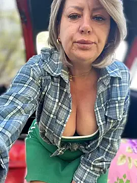 Snapshot of Milena-MilfaXXX chatting on 15, 4, 2026 Milena-MilfaXXX online show from 15, 4, 2026