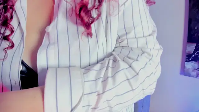 sophimyllers online show from 27, 4, 2026