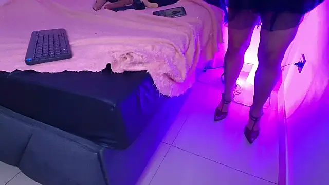 bonny wild online show from 23, 9, 2025