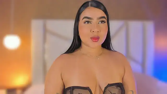 Caro Suarez online show from 8, 10, 2025