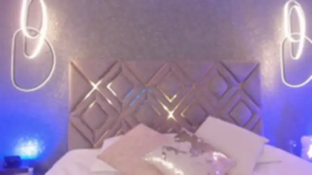 Caro Suarez online show from 20, 10, 2025