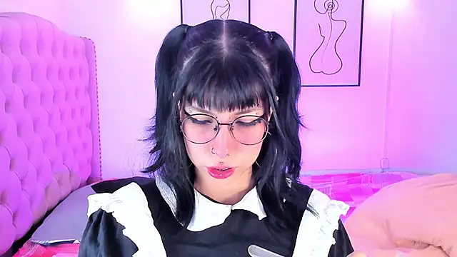 Snapshot of Rose_72 chatting on 8, 10, 2025 Rose 72 online show from 8, 10, 2025