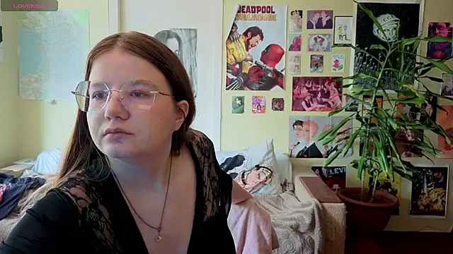 Sienna-Cow online show from 17, 9, 2025