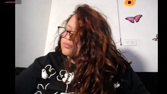 Snapshot of Julieta_Big chatting on 4, 10, 2025 Julieta Big online show from 4, 10, 2025