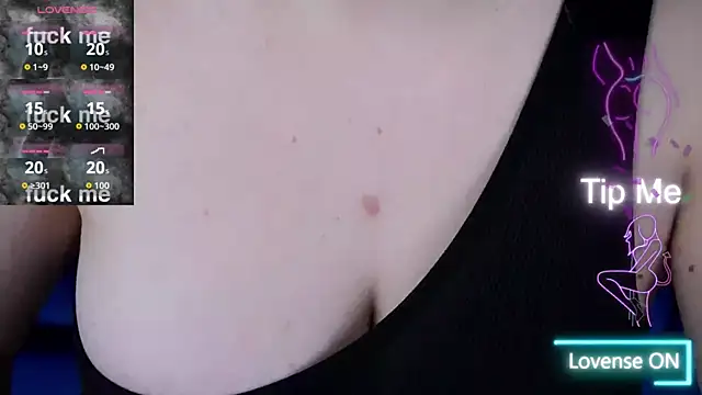 CrystallPaws online show from 9, 10, 2025