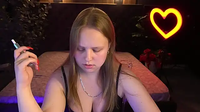 Snapshot of CrystallPaws chatting on 16, 6, 2026 CrystallPaws online show from 16, 6, 2026
