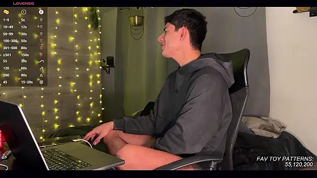 Snapshot of jim_dj chatting on 15, 3, 2026 jim dj online show from 15, 3, 2026