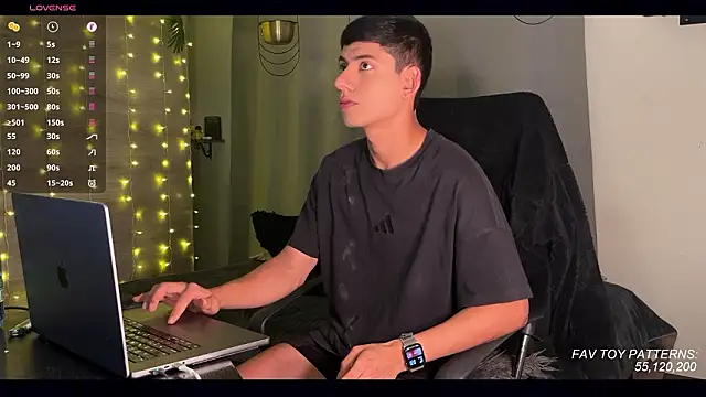 Snapshot of jim_dj chatting on 20, 3, 2026 jim dj online show from 20, 3, 2026