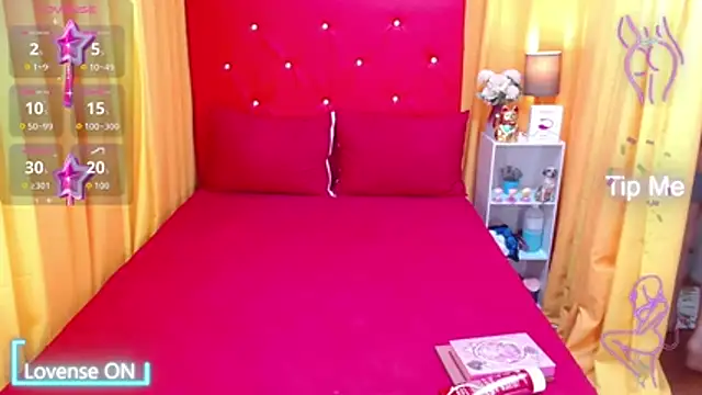 Snapshot of XxAnna_HornyxX chatting on 24, 11, 2025 XxAnna HornyxX online show from 24, 11, 2025