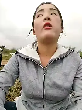 Snapshot of asian_2k chatting on 20, 10, 2025 asian 2k online show from 20, 10, 2025