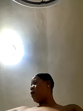 Snapshot of THICKBUNNYCHICKxxx chatting on 23, 10, 2025 THICKBUNNYCHICKxxx online show from 23, 10, 2025