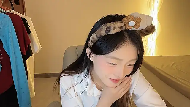 Snapshot of Robin-o3 chatting on 24, 9, 2025 Robin-o3 online show from 24, 9, 2025