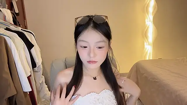 Snapshot of Robin-o3 chatting on 28, 11, 2025 Robin-o3 online show from 28, 11, 2025