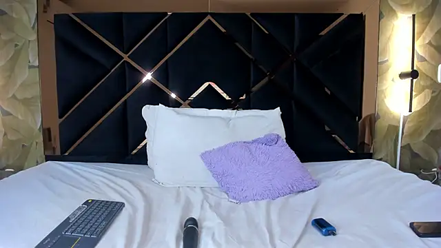 Snapshot of AliciaJerez1 chatting on 8, 10, 2025 AliciaJerez1 online show from 8, 10, 2025