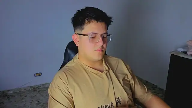 Snapshot of Ryan_Doretti chatting on 13, 10, 2025 Ryan Doretti online show from 13, 10, 2025