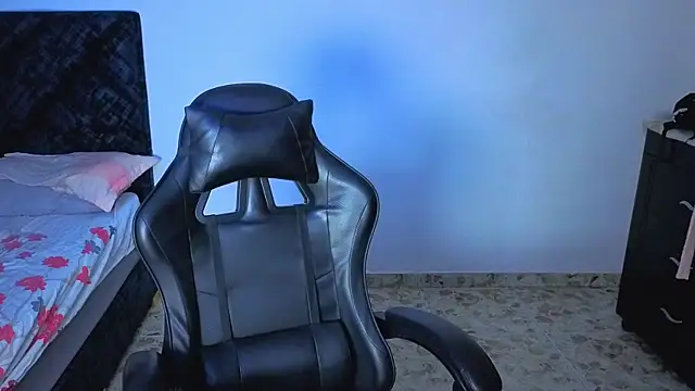 Snapshot of Ryan_Doretti chatting on 19, 10, 2025 Ryan Doretti online show from 19, 10, 2025