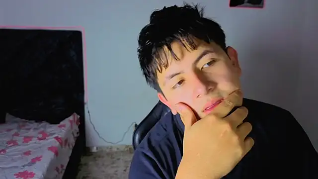 Snapshot of Ryan_Doretti chatting on 14, 11, 2025 Ryan Doretti online show from 14, 11, 2025