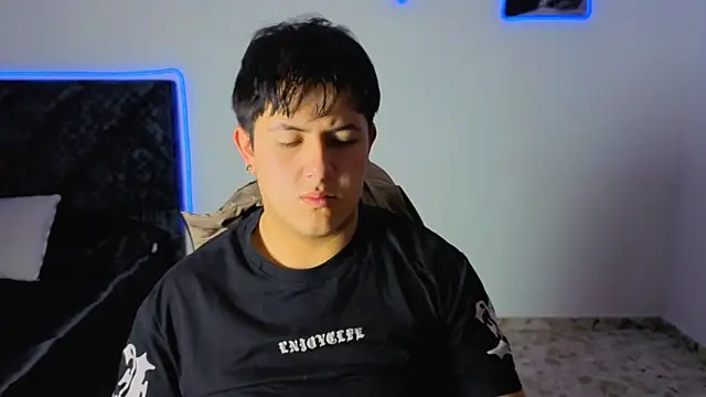 Snapshot of Ryan_Doretti chatting on 20, 11, 2025 Ryan Doretti online show from 20, 11, 2025