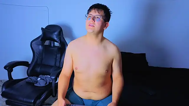 Snapshot of Ryan_Doretti chatting on 30, 11, 2025 Ryan Doretti online show from 30, 11, 2025