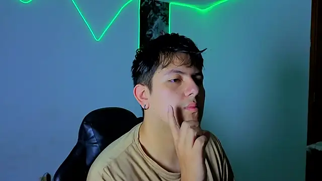 Snapshot of Ryan_Doretti chatting on 21, 12, 2025 Ryan Doretti online show from 21, 12, 2025