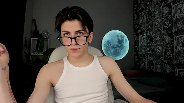 Snapshot of Oliver_Starboy chatting on 11, 9, 2025 Oliver Starboy online show from 11, 9, 2025