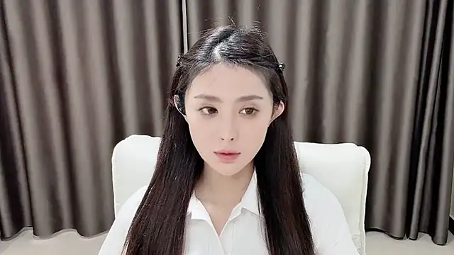 sliGhtAn1 online show from 12, 4, 2026