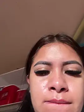 Laura 15 online show from 3, 2, 2026