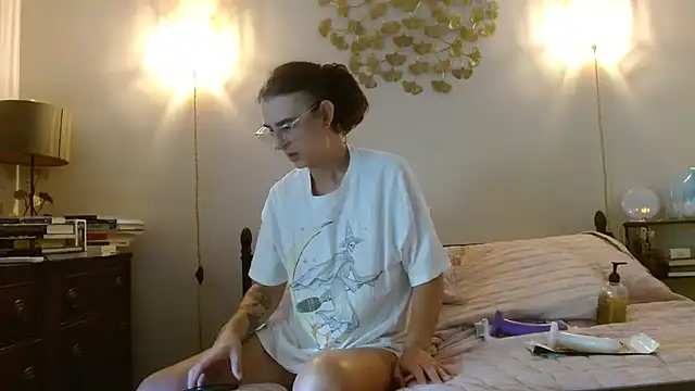 Snapshot of cindwyWow chatting on 8, 10, 2025 cindwyWow online show from 8, 10, 2025