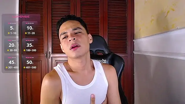 Snapshot of edy_play chatting on 2, 10, 2025 edy play online show from 2, 10, 2025