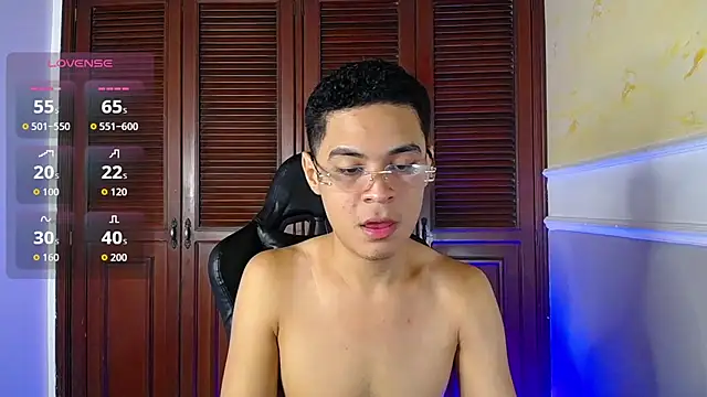 Snapshot of edy_play chatting on 4, 10, 2025 edy play online show from 4, 10, 2025