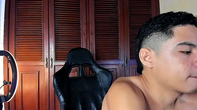 Snapshot of edy_play chatting on 22, 10, 2025 edy play online show from 22, 10, 2025