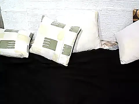 xxhottinybabe online show from 8, 1, 2026