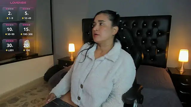 Snapshot of amanda_noir chatting on 11, 9, 2025 amanda noir online show from 11, 9, 2025
