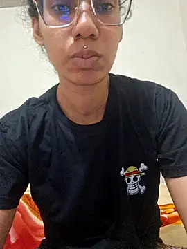 RavenShyfit online show from 20, 10, 2025