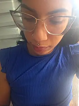 Snapshot of RavenShyfit chatting on 10, 11, 2025 RavenShyfit online show from 10, 11, 2025