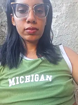 Snapshot of RavenShyfit chatting on 15, 11, 2025 RavenShyfit online show from 15, 11, 2025