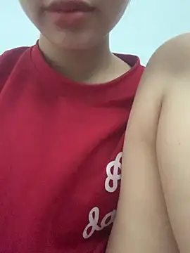 Snapshot of Nguyenha11 chatting on 22, 9, 2025 Nguyenha11 online show from 22, 9, 2025