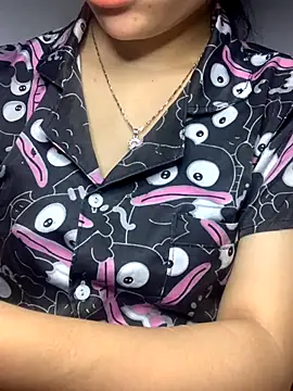 Snapshot of Nguyenha11 chatting on 2, 11, 2025 Nguyenha11 online show from 2, 11, 2025