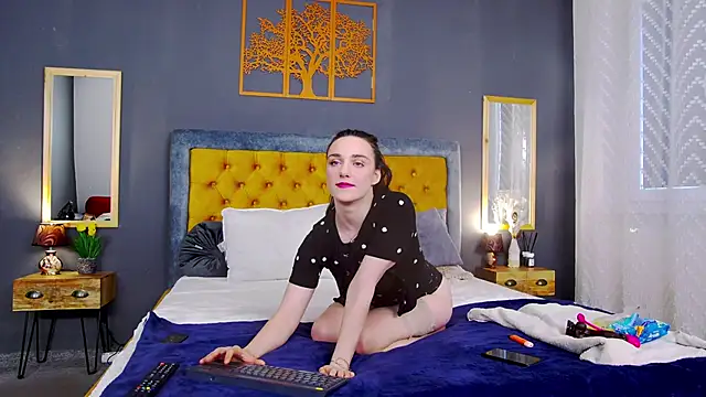 Jessica White  online show from 30, 4, 2026